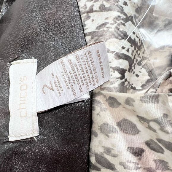 Chico's Jacket Women's 2 Quilted Faux Leather Cheetah Print Lining NEW - Picture 3 of 7